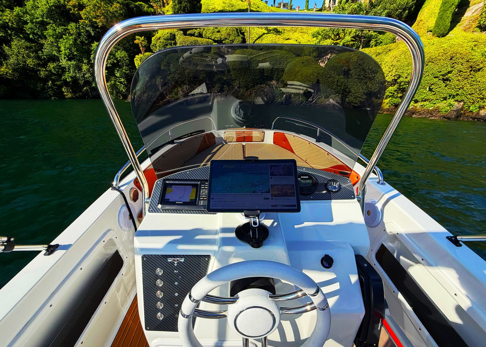 ary-como-boats-self-drive-lake-como-hd-2